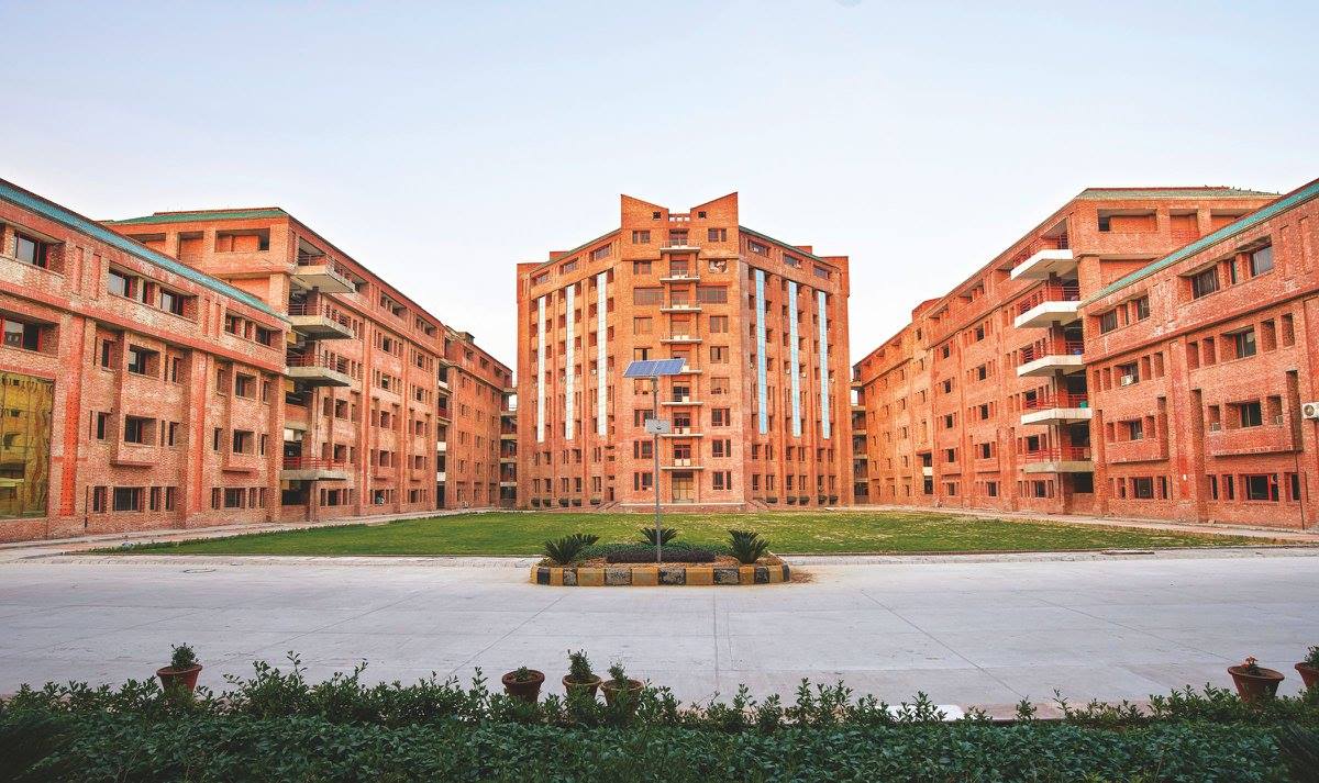 Sharda University campus